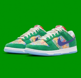Nike Dunk Low “Foam Finger” DZ5184-300