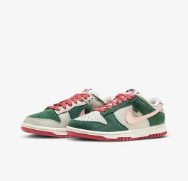 Nike Dunk Low “All Petals United” (w) FN8923-061